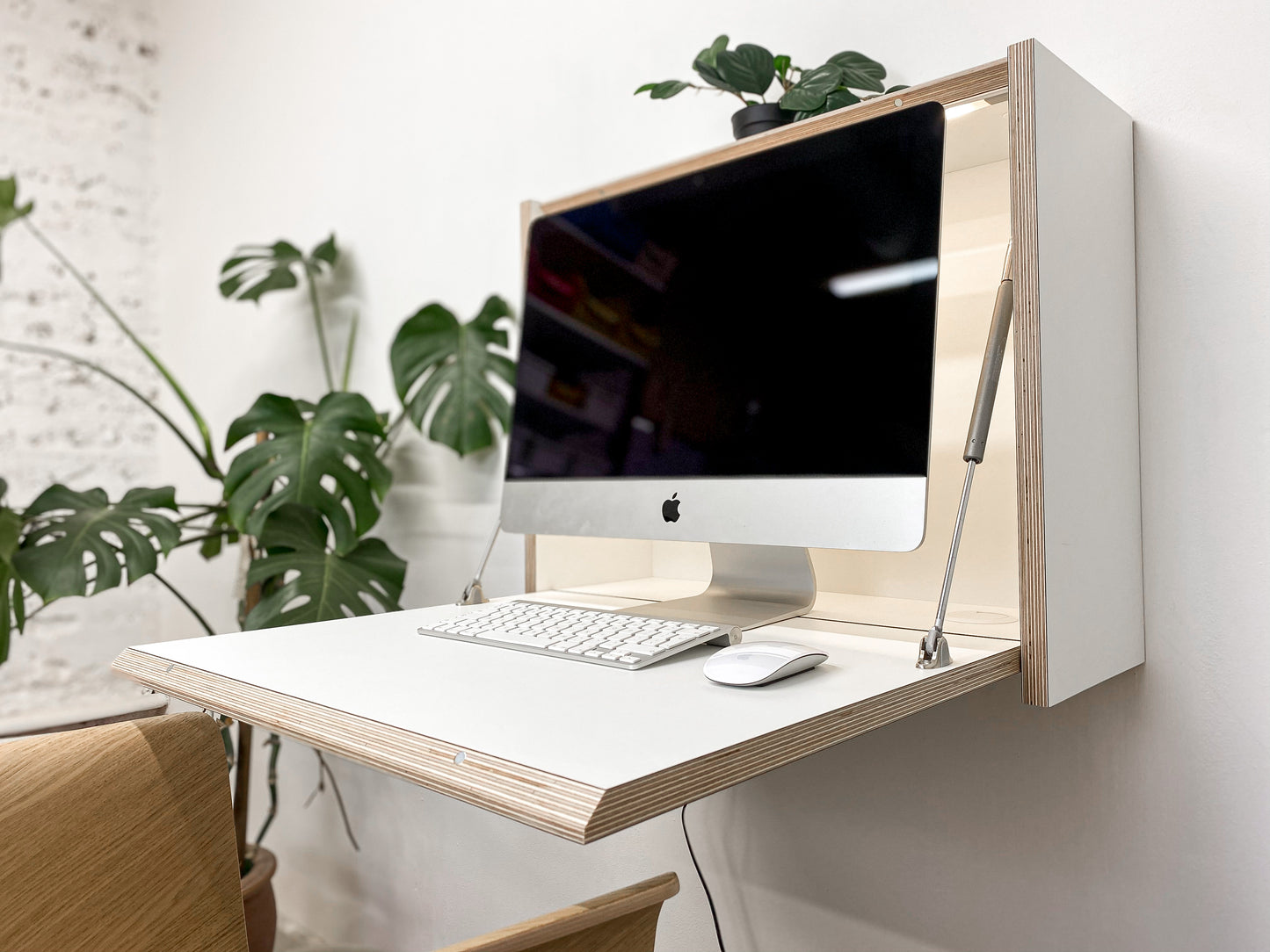 21.5" MONITOR DESK• Premium White