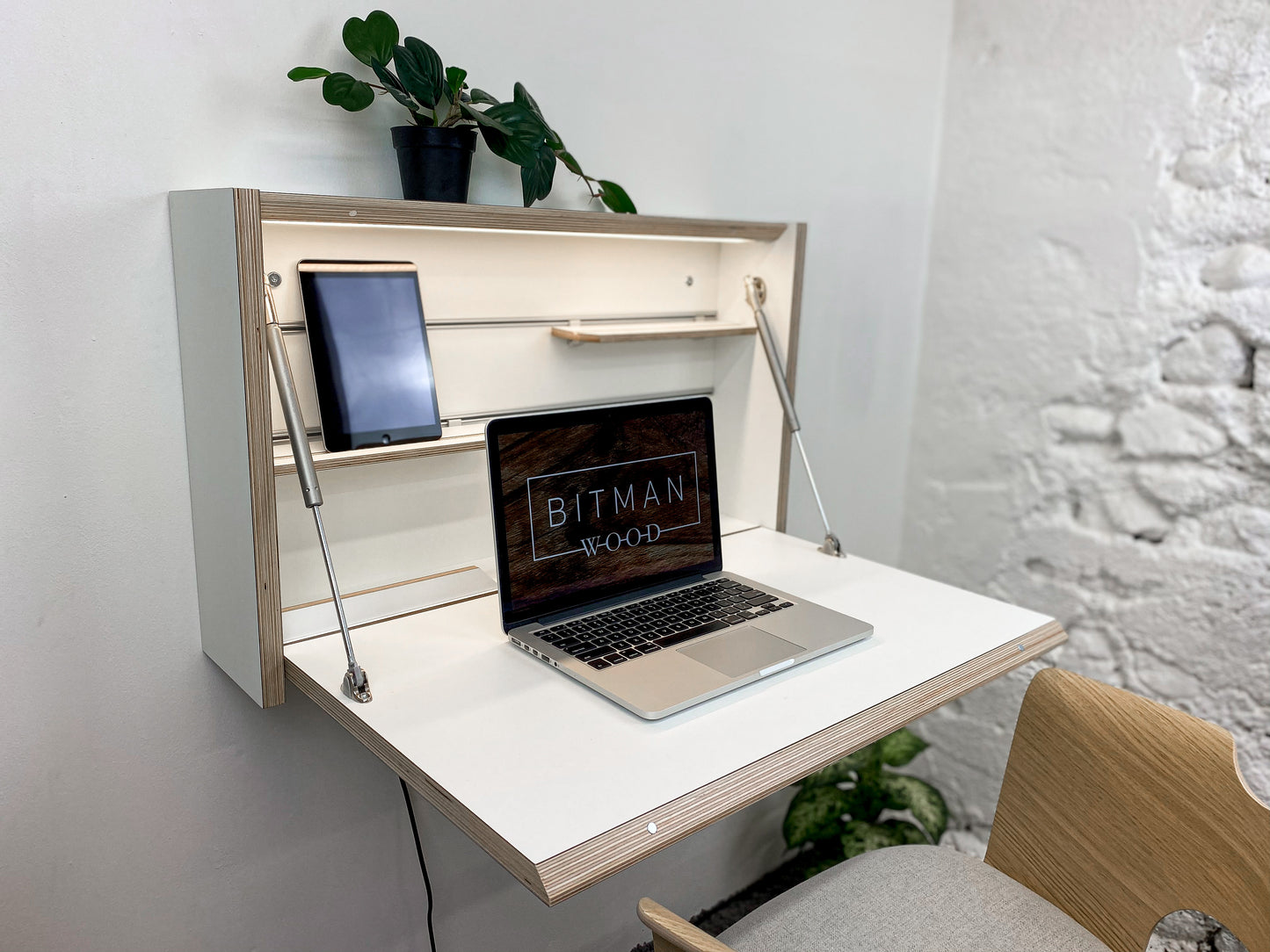 ORIGINAL FOLDING DESK• Premium White