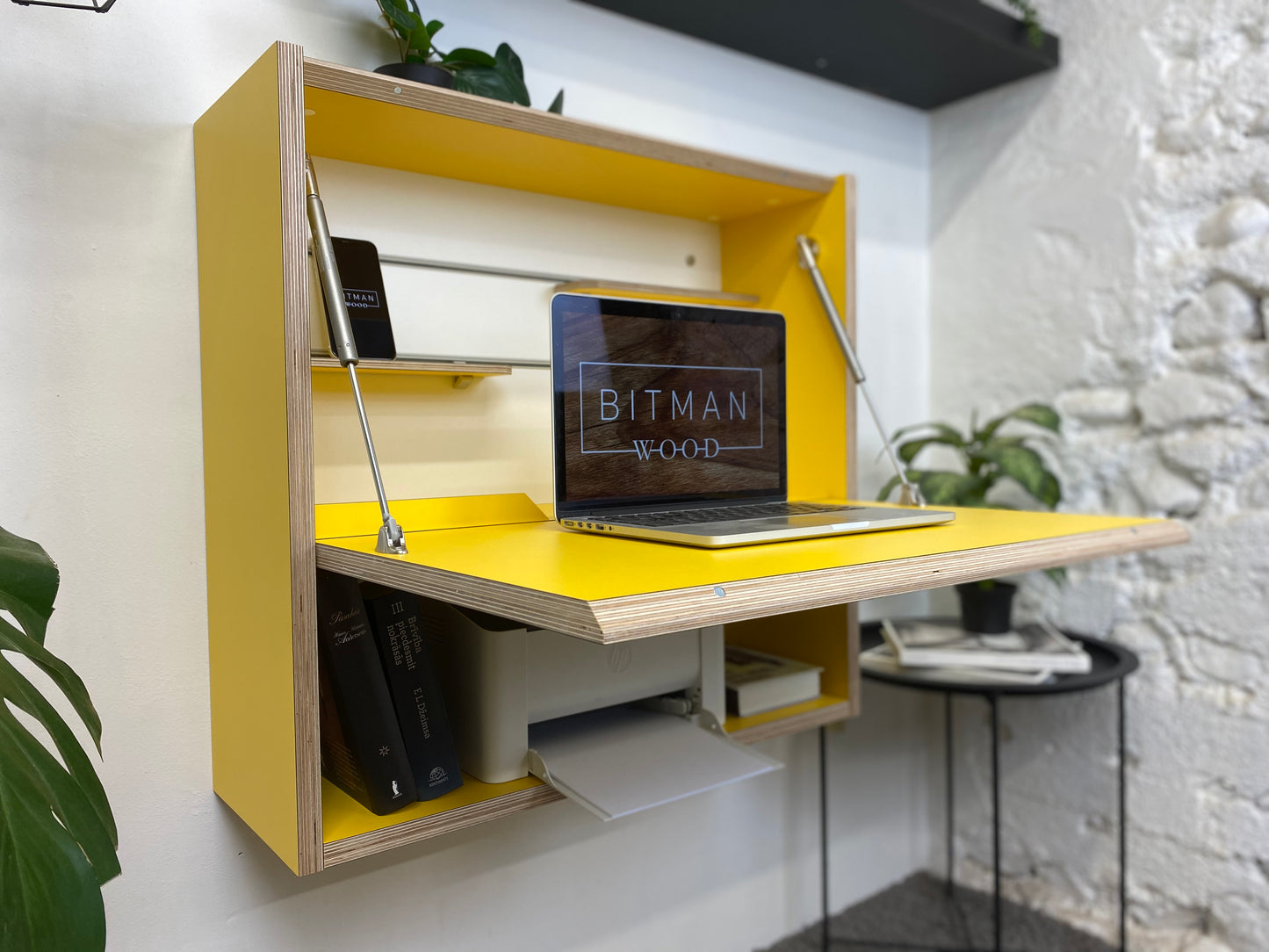 OFFICE DESK• Curry Yellow U163