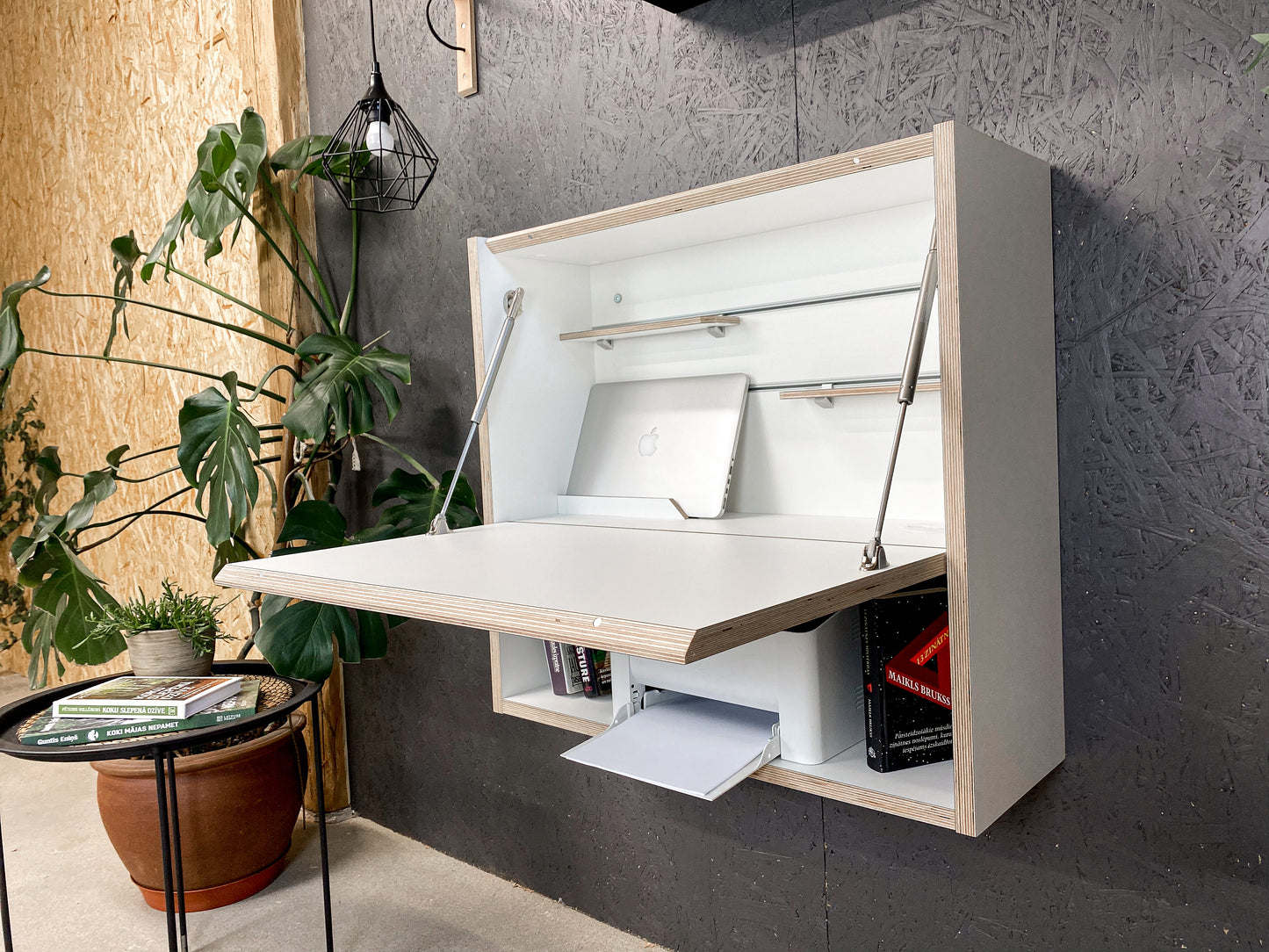 OFFICE DESK• Premium White