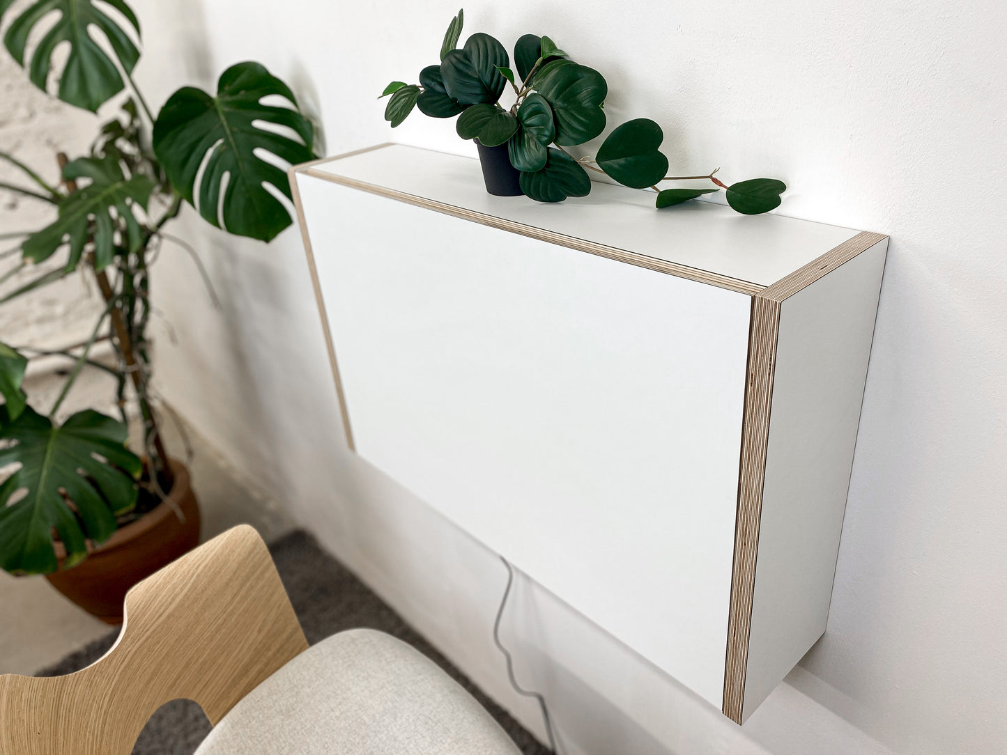 ORIGINAL FOLDING DESK• Premium White