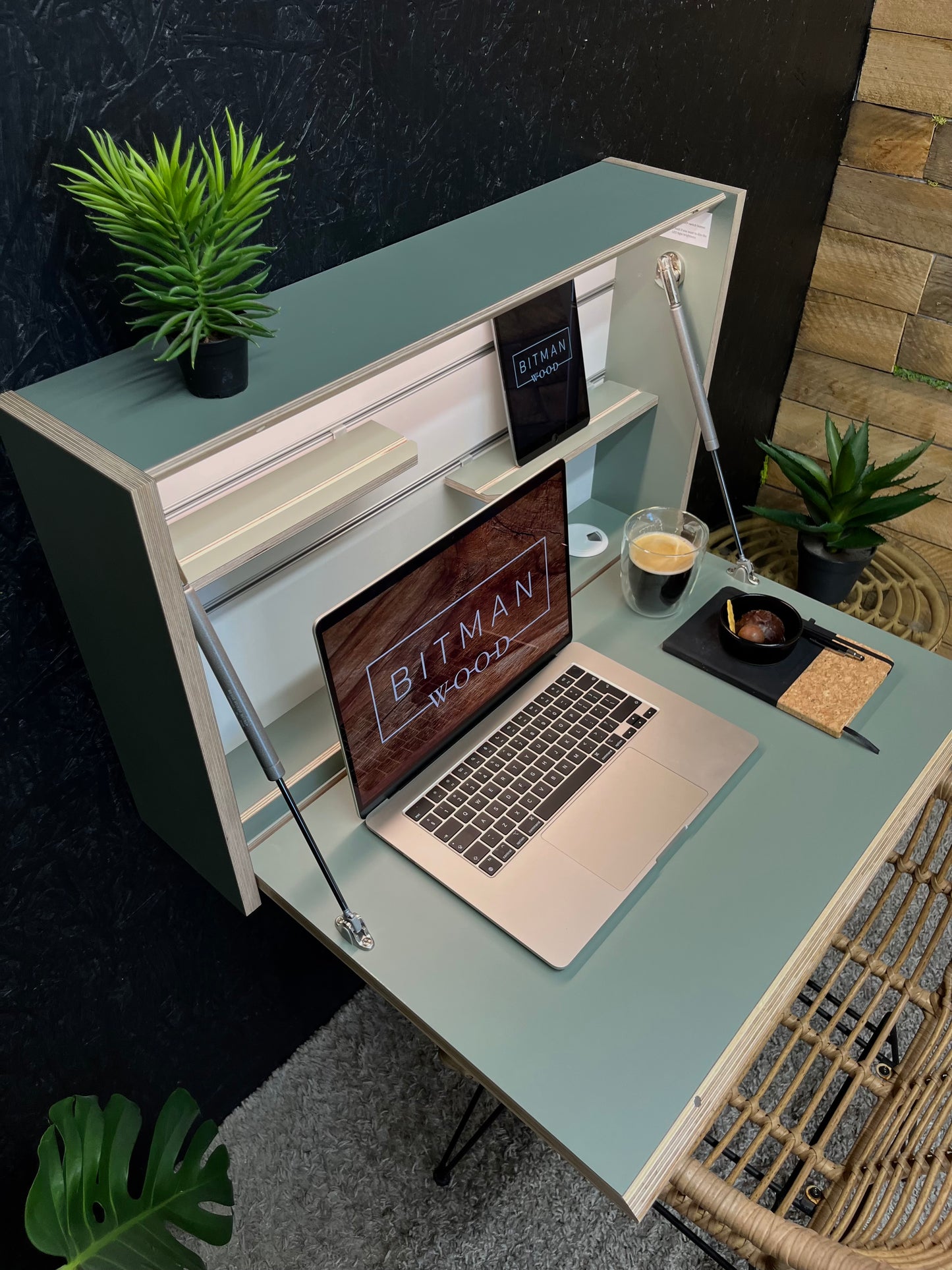 ORIGINAL FOLDING DESK• Reed Green U604