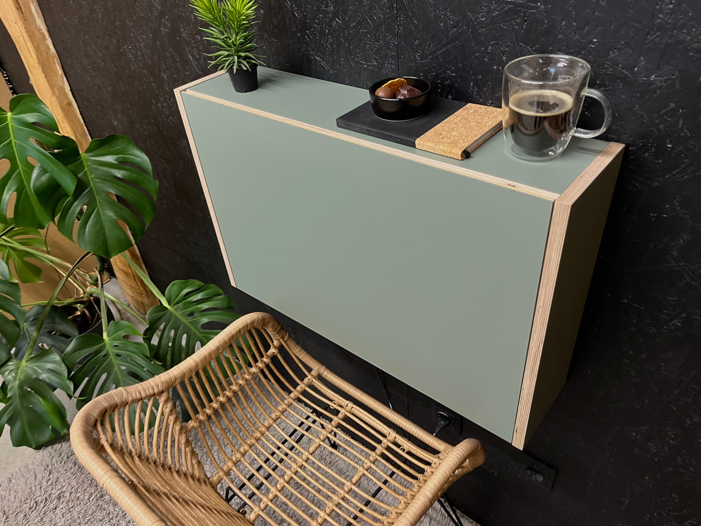 ORIGINAL FOLDING DESK• Reed Green U604
