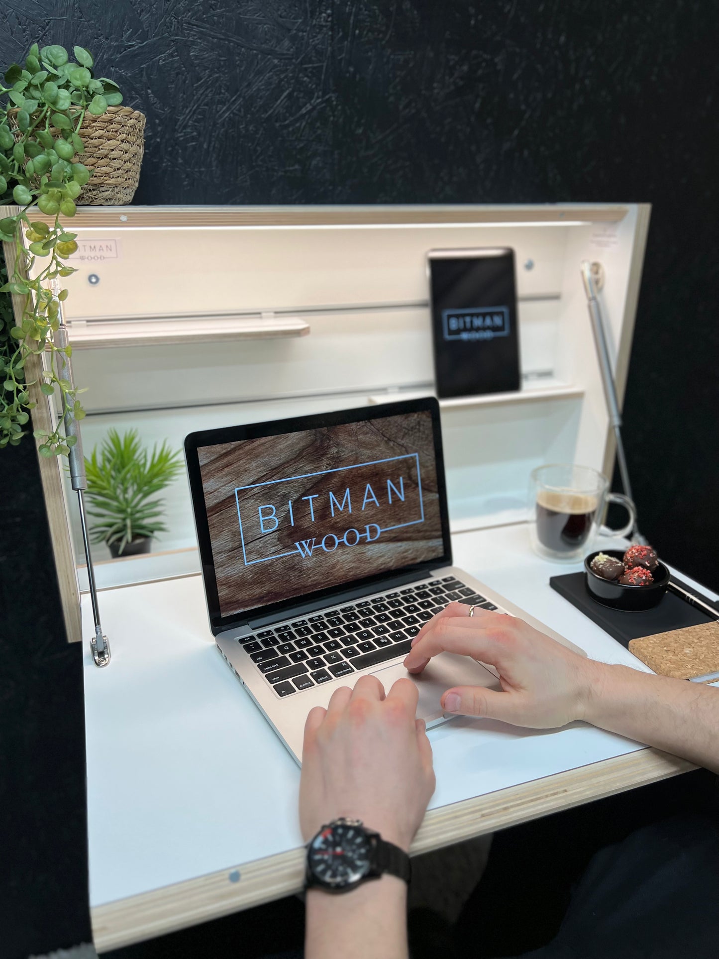 ORIGINAL FOLDING DESK• Premium White
