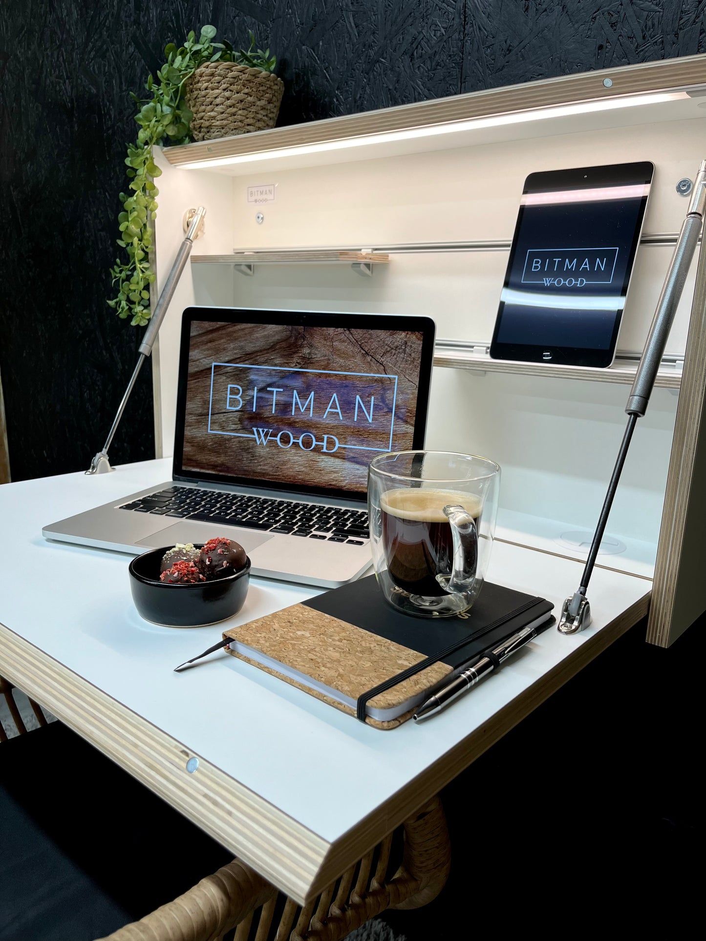 ORIGINAL FOLDING DESK• Premium White