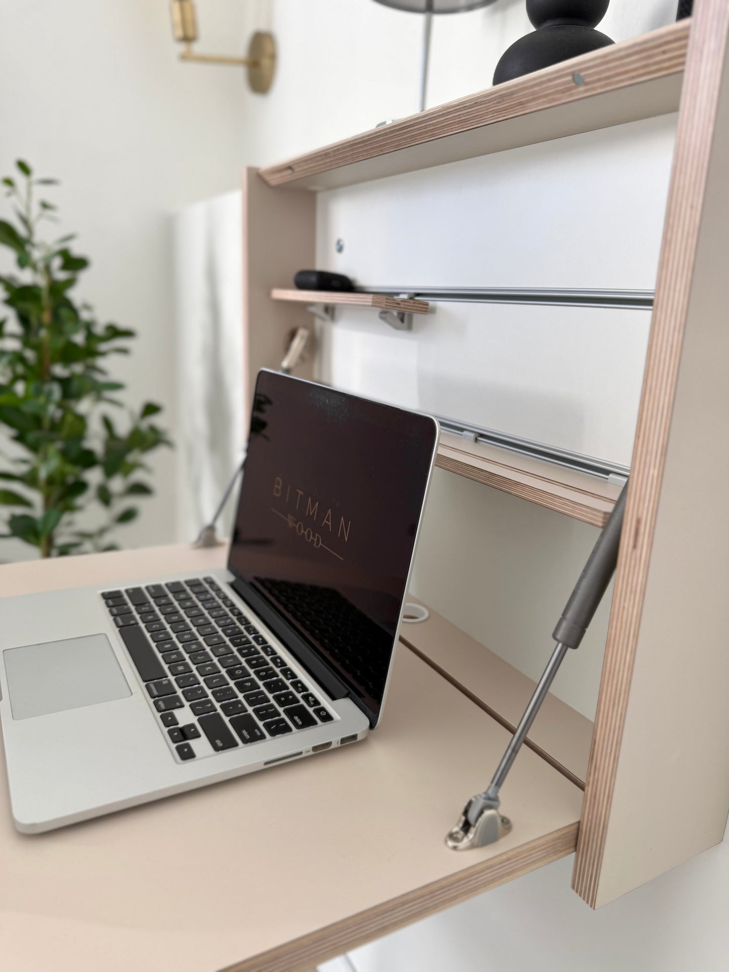 SMALL FOLDING DESK• Sand Beige