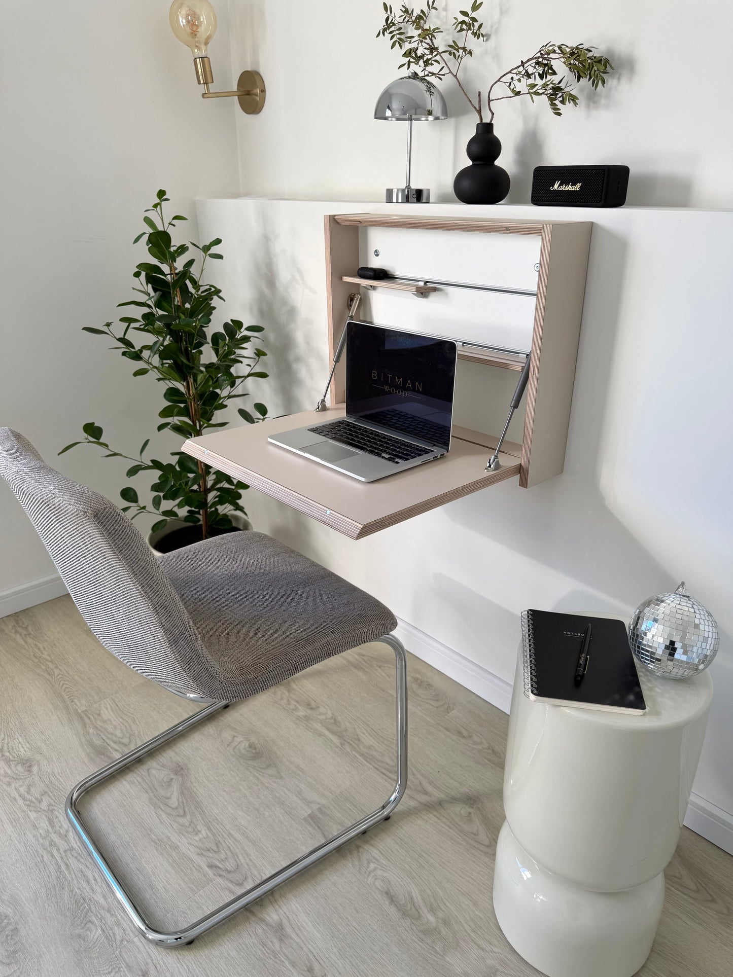 SMALL FOLDING DESK• Sand Beige