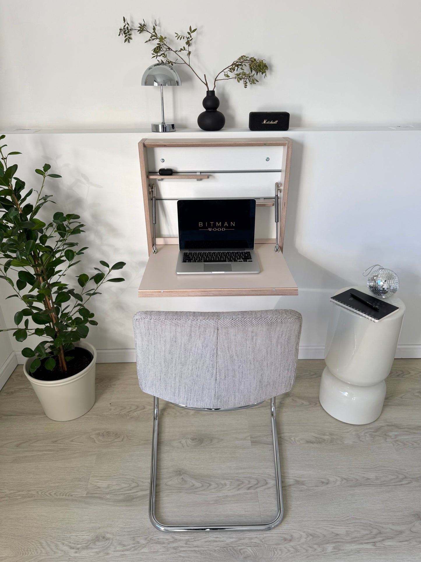 SMALL FOLDING DESK• Sand Beige