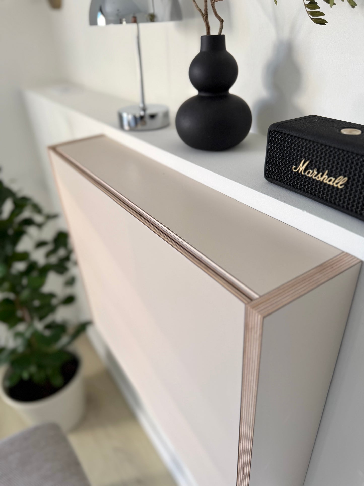 SMALL FOLDING DESK• Sand Beige