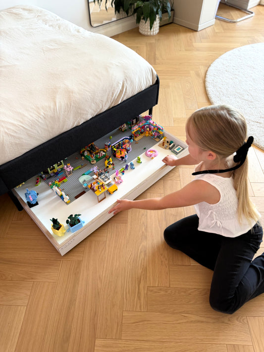 MOBILE PLAY TRAY• White