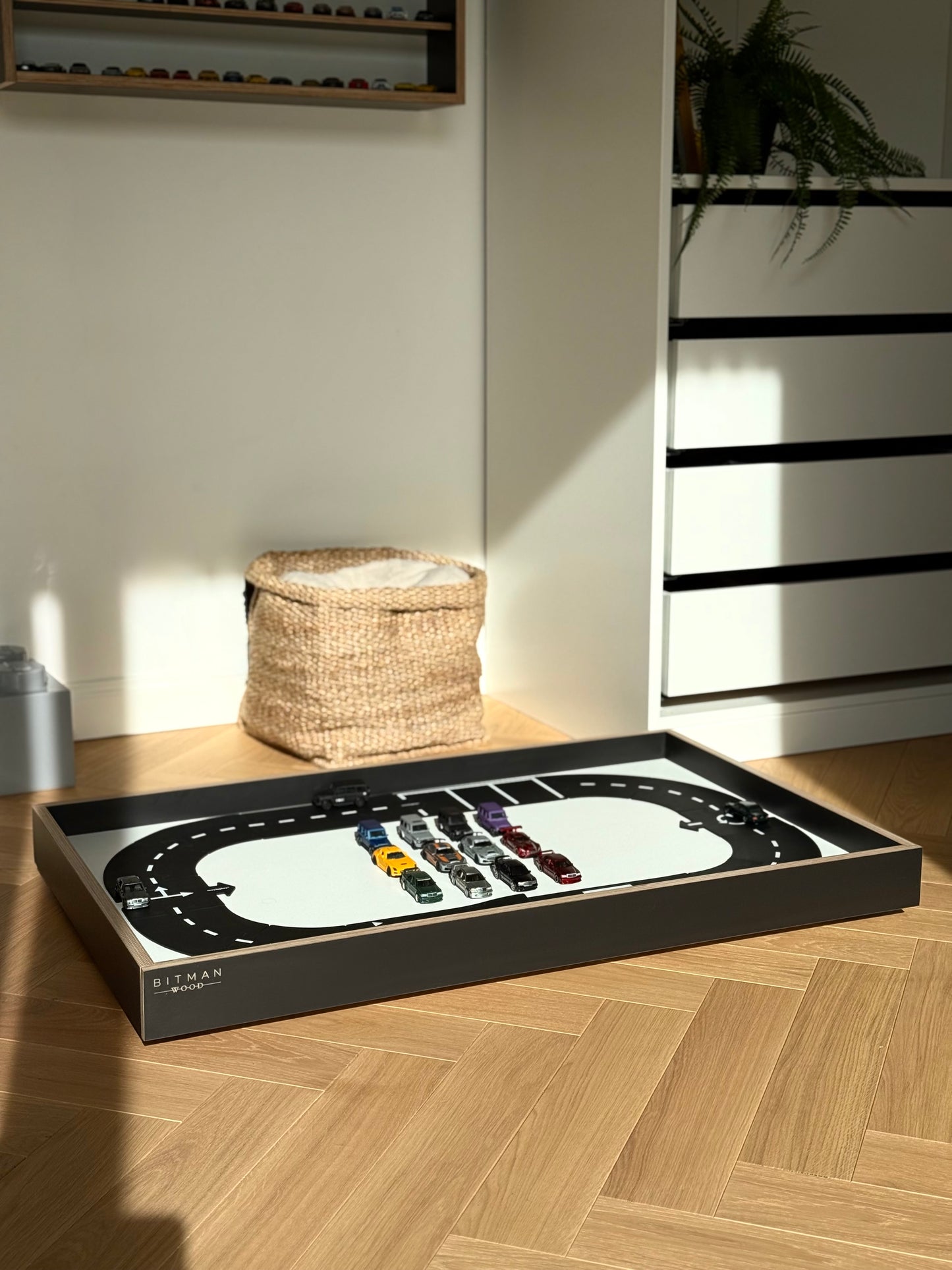 MOBILE PLAY TRAY• Black