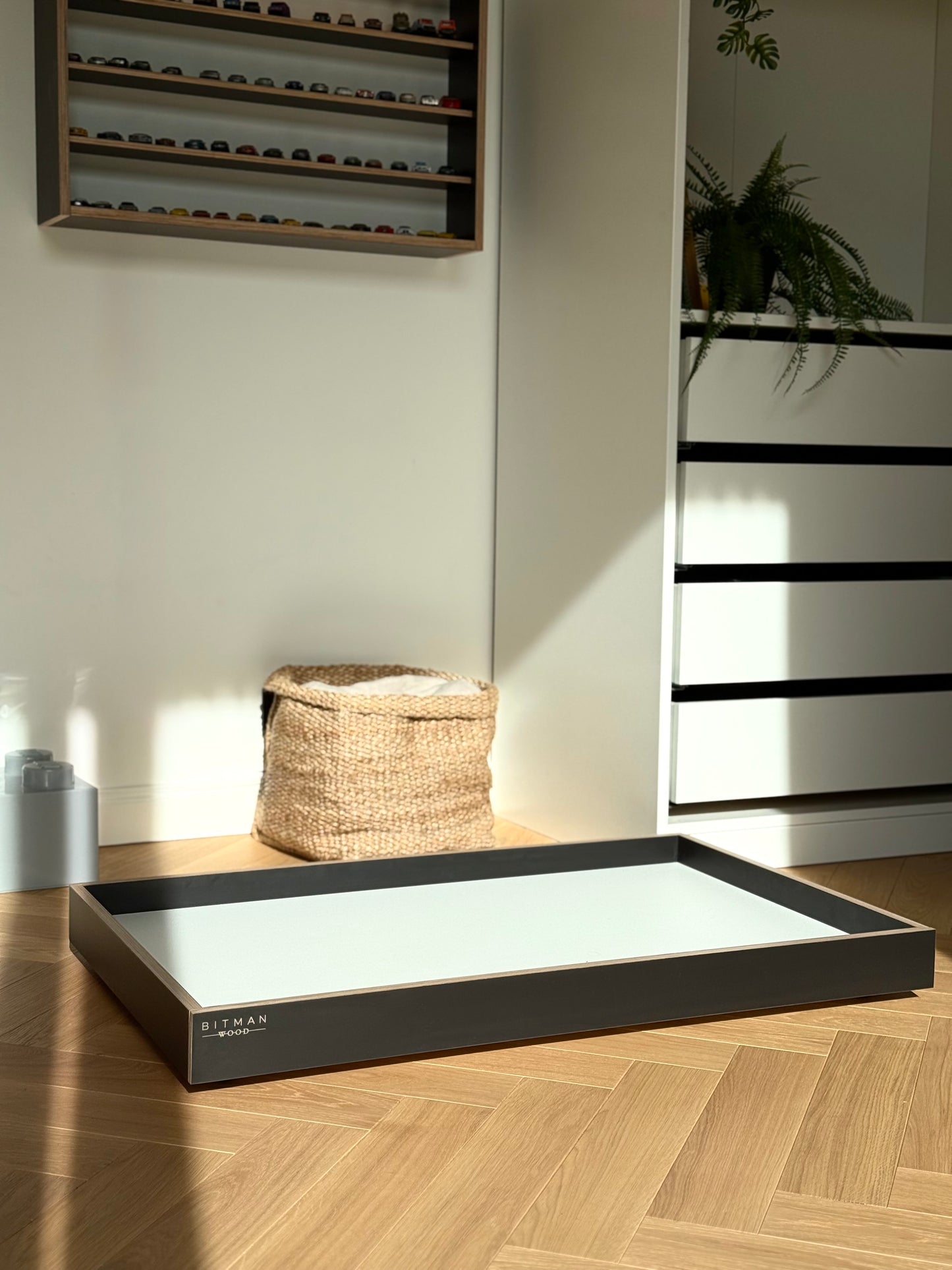 MOBILE PLAY TRAY• Black
