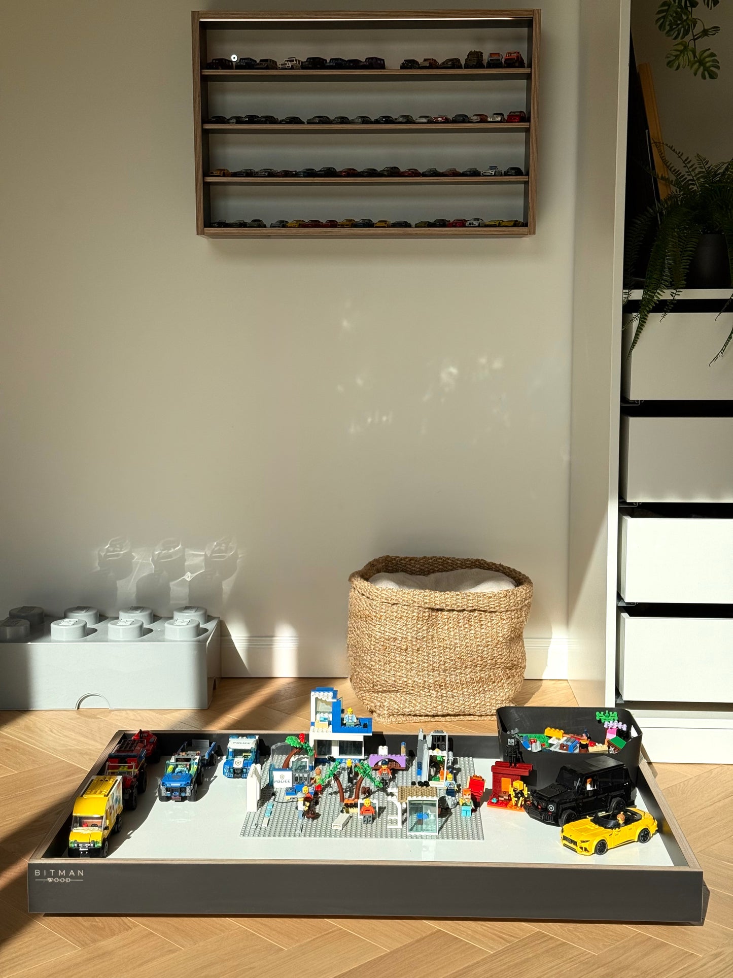 MOBILE PLAY TRAY• Black