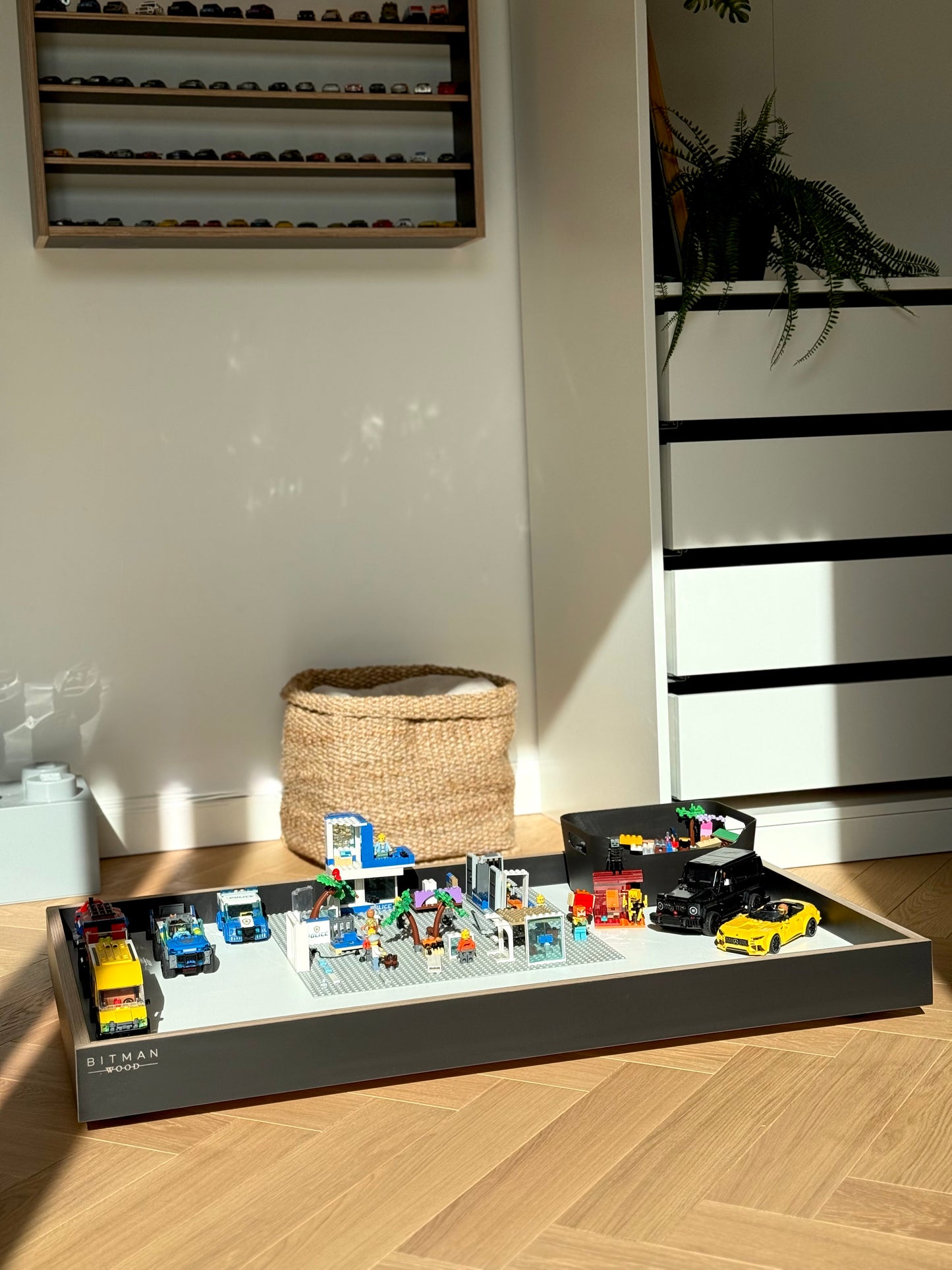 MOBILE PLAY TRAY• Black