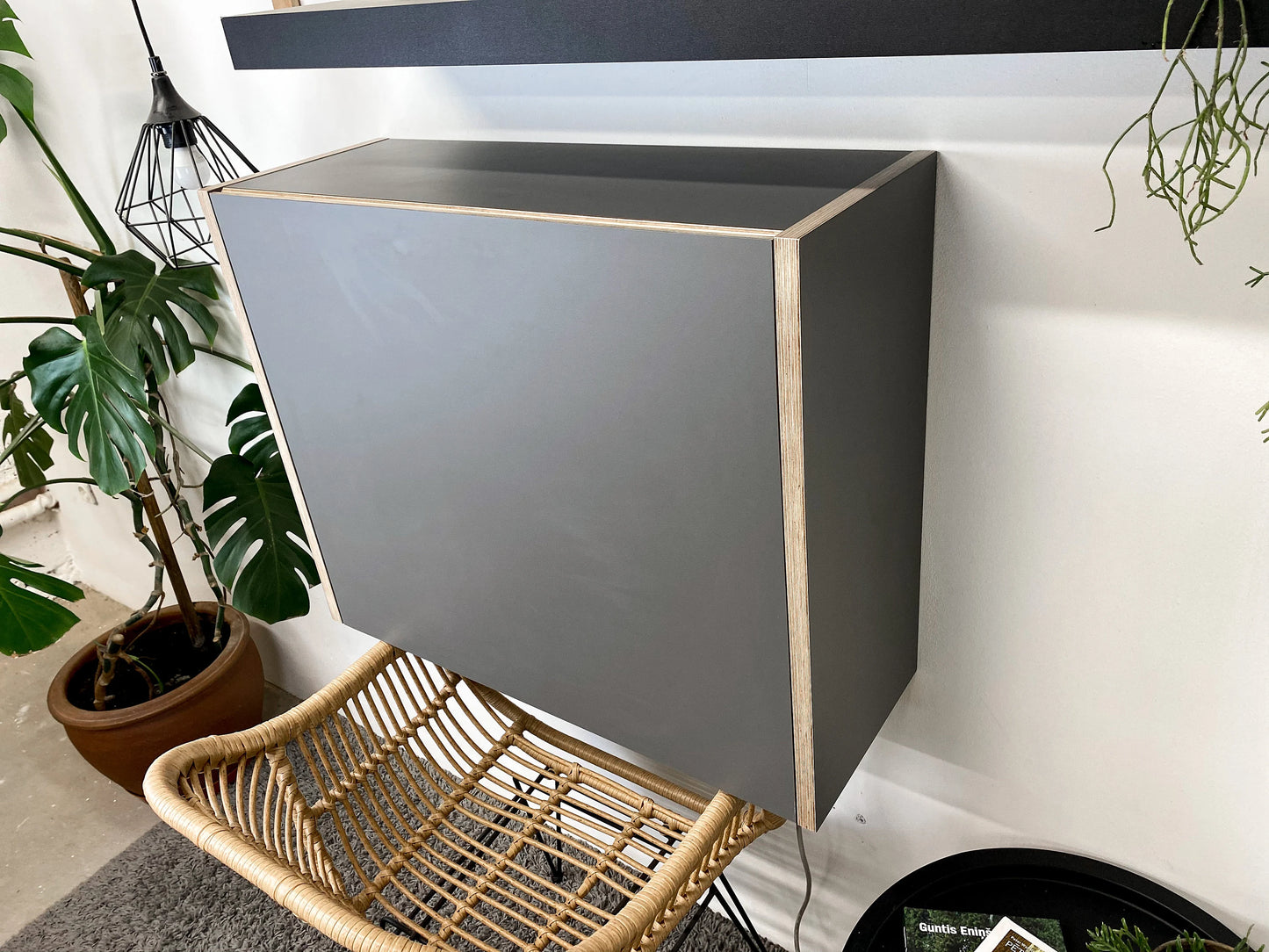 27” MONITOR DESK• Onyx Grey