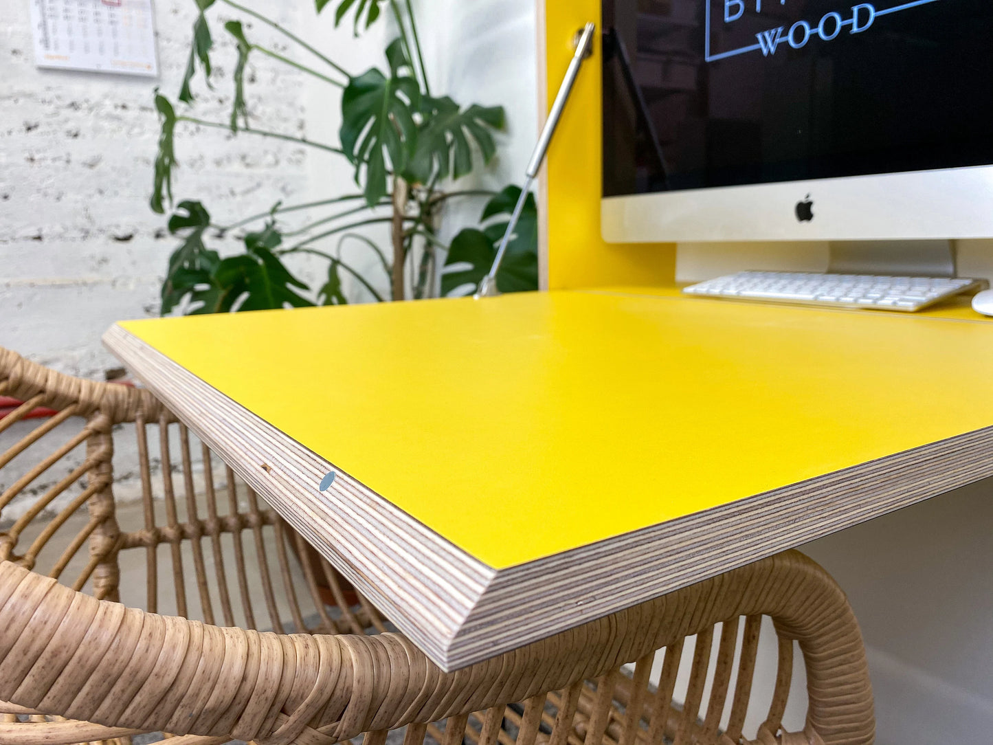 27” MONITOR DESK• Curry Yellow