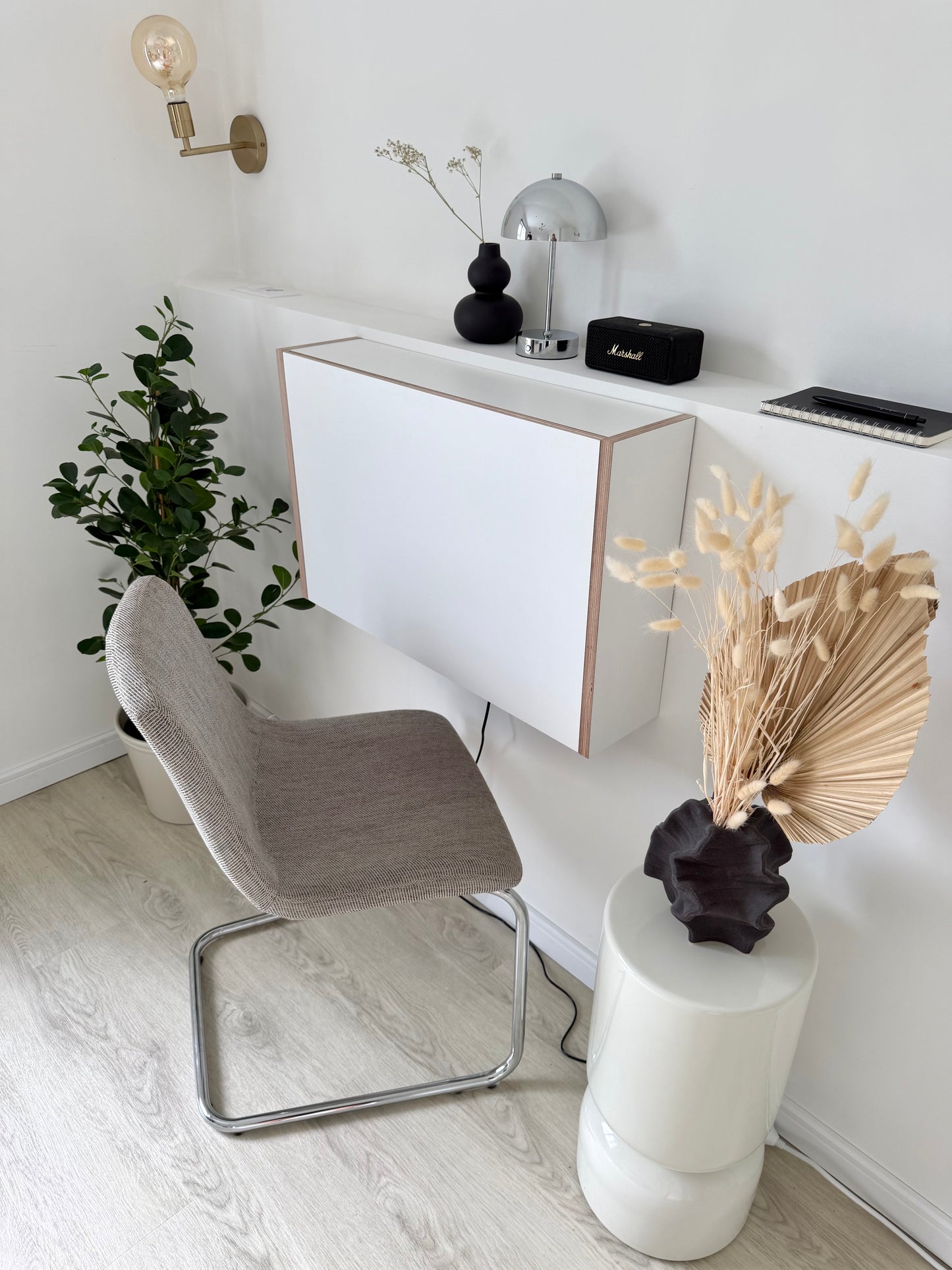 ORIGINAL FOLDING DESK• White Wall Mounted Home Office Floating Fold Down Space Saving Workstation