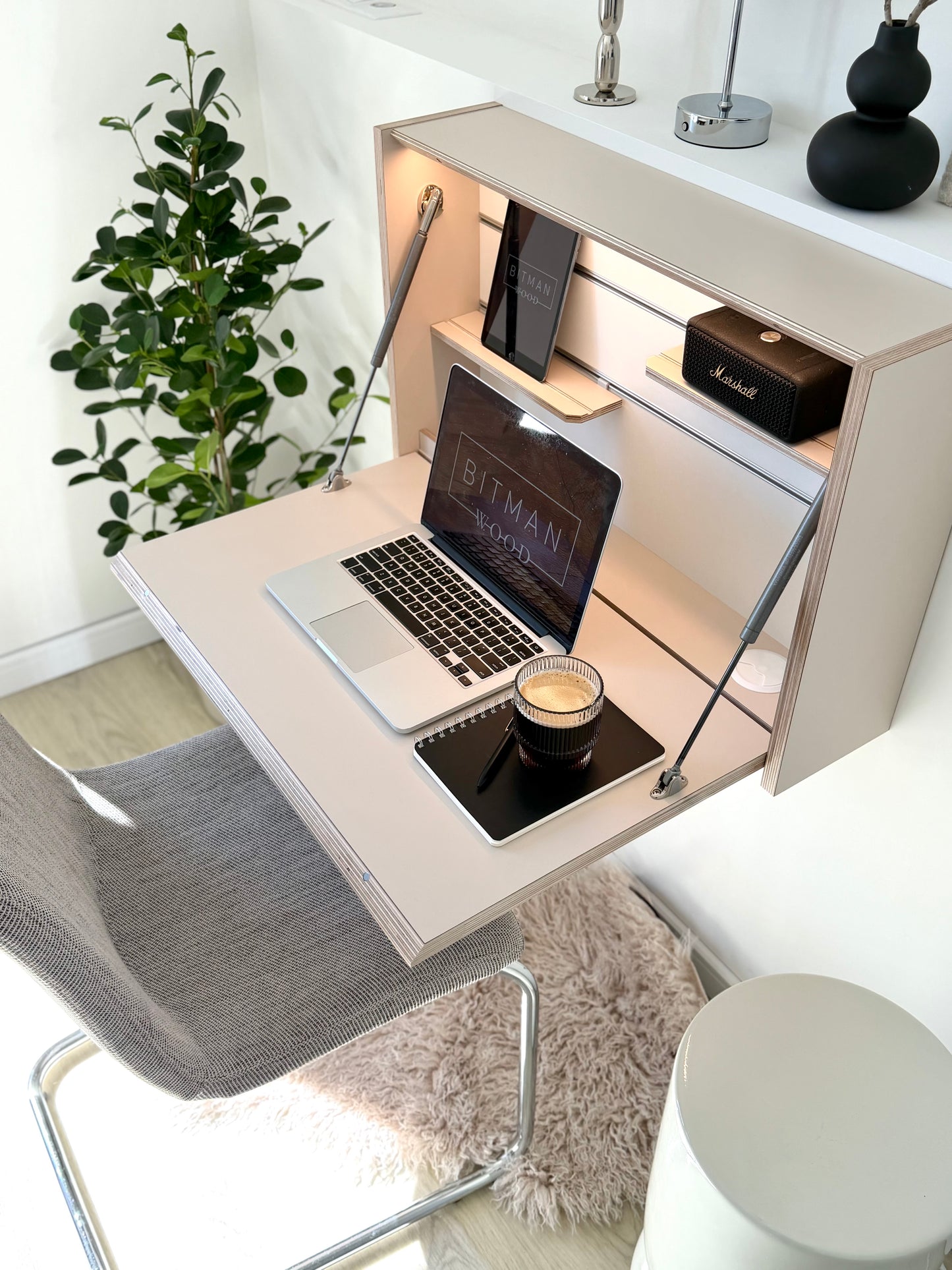 ORIGINAL FOLDING DESK• Sand Beige