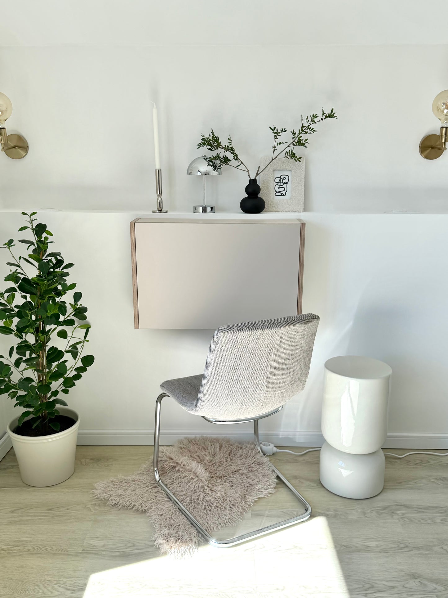 ORIGINAL FOLDING DESK• Sand Beige