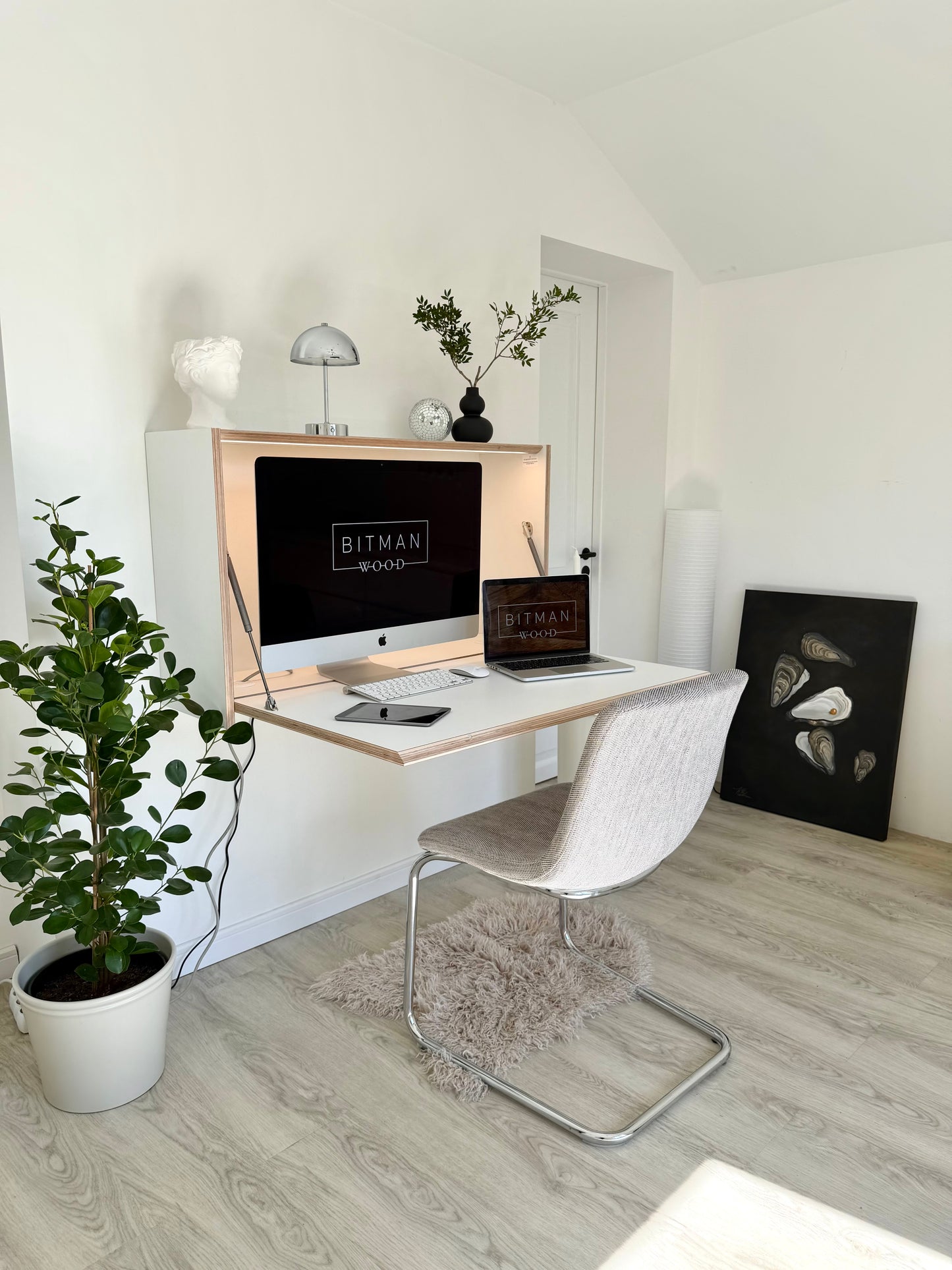 LARGE OFFICE DESK• Premium White