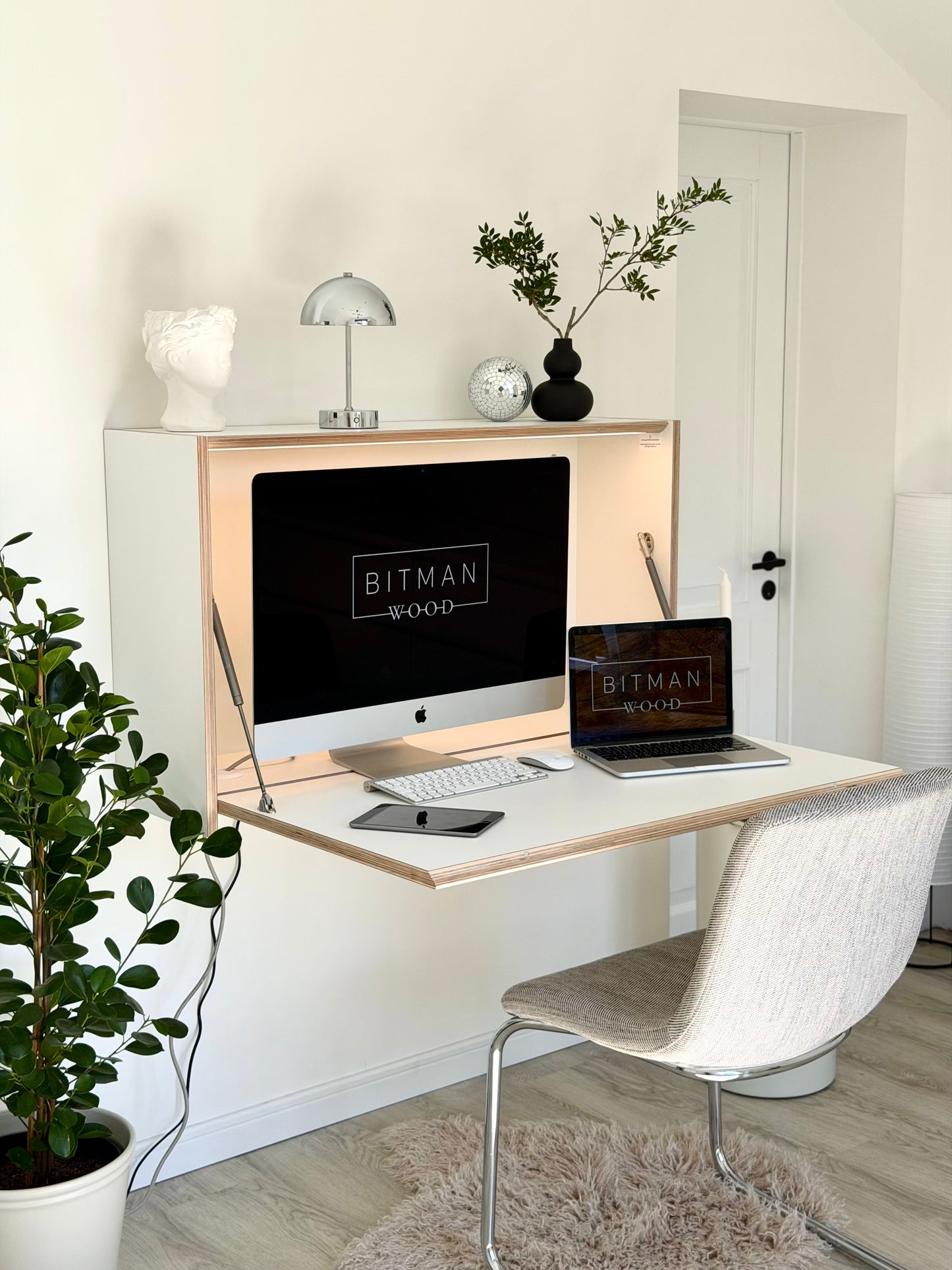 LARGE OFFICE DESK• Premium White