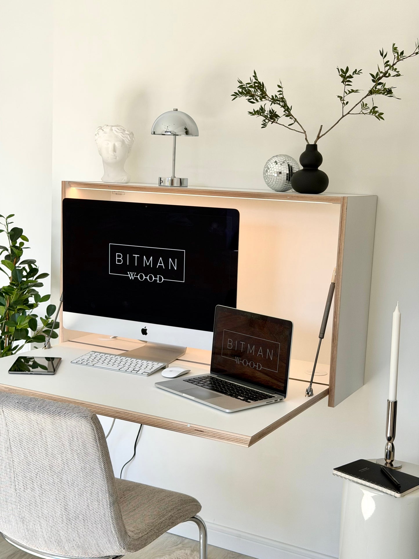 LARGE OFFICE DESK• Premium White