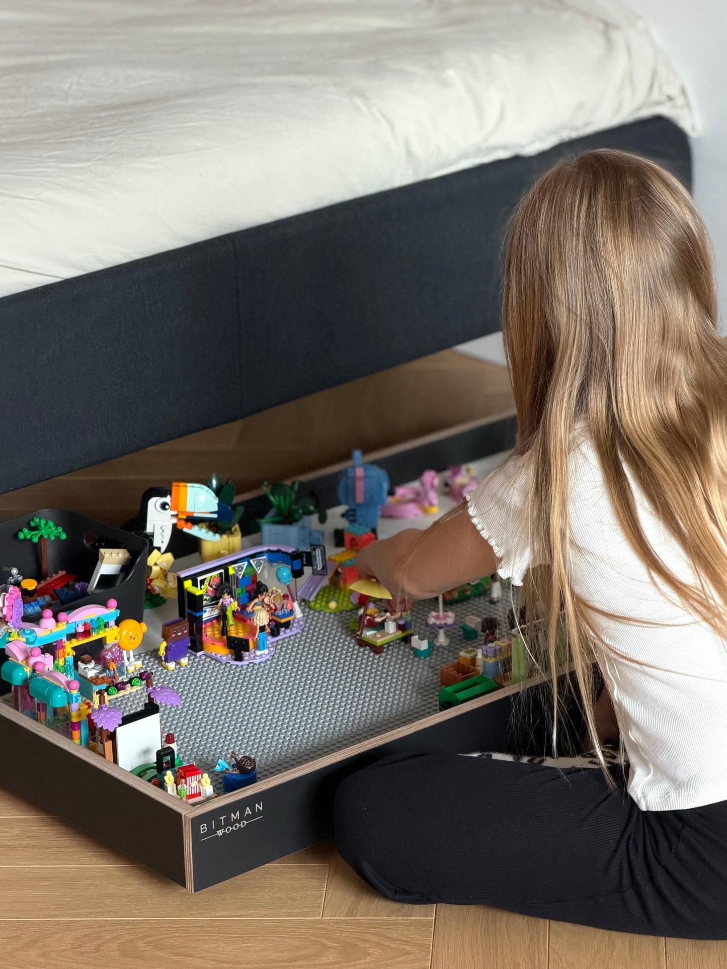 MOBILE PLAY TRAY• Black