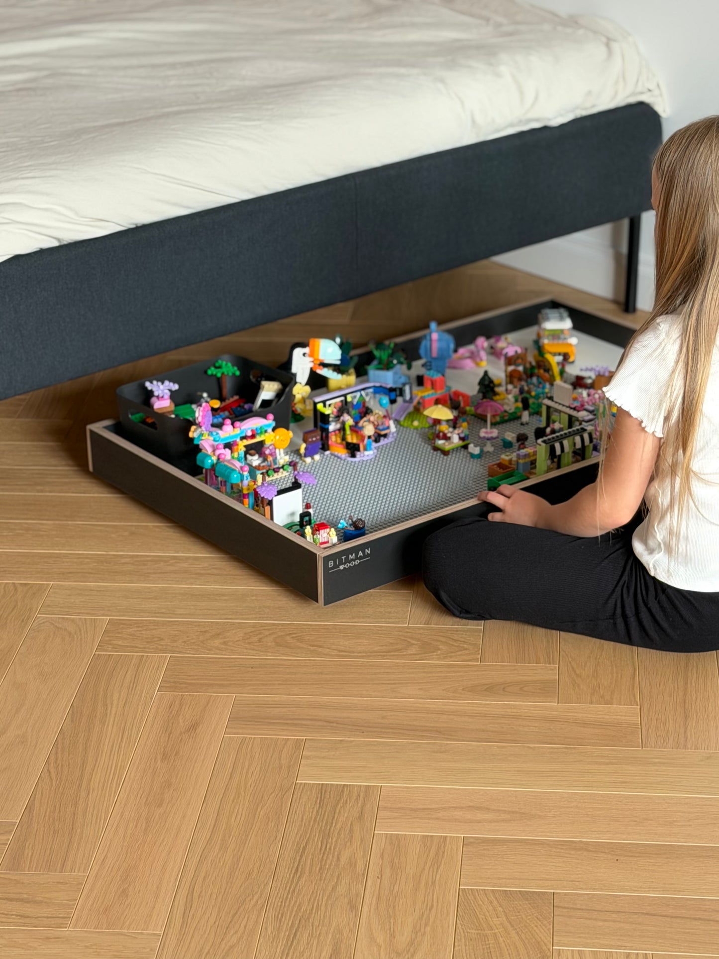 MOBILE PLAY TRAY• Black