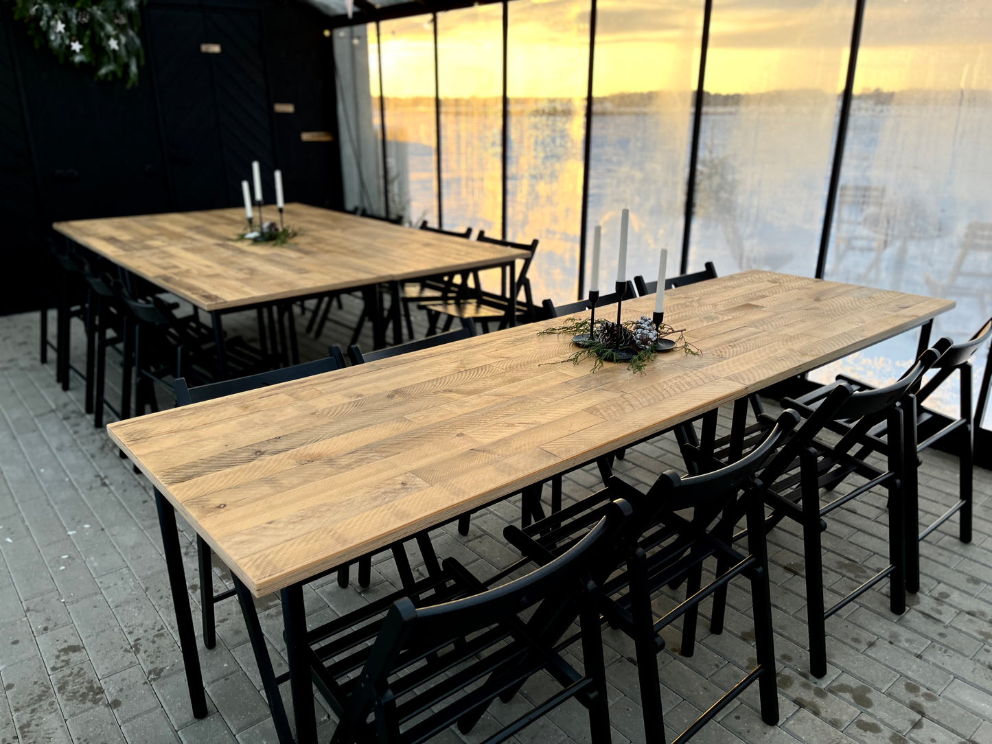 RECLAIMED WOOD DINING TABLE•