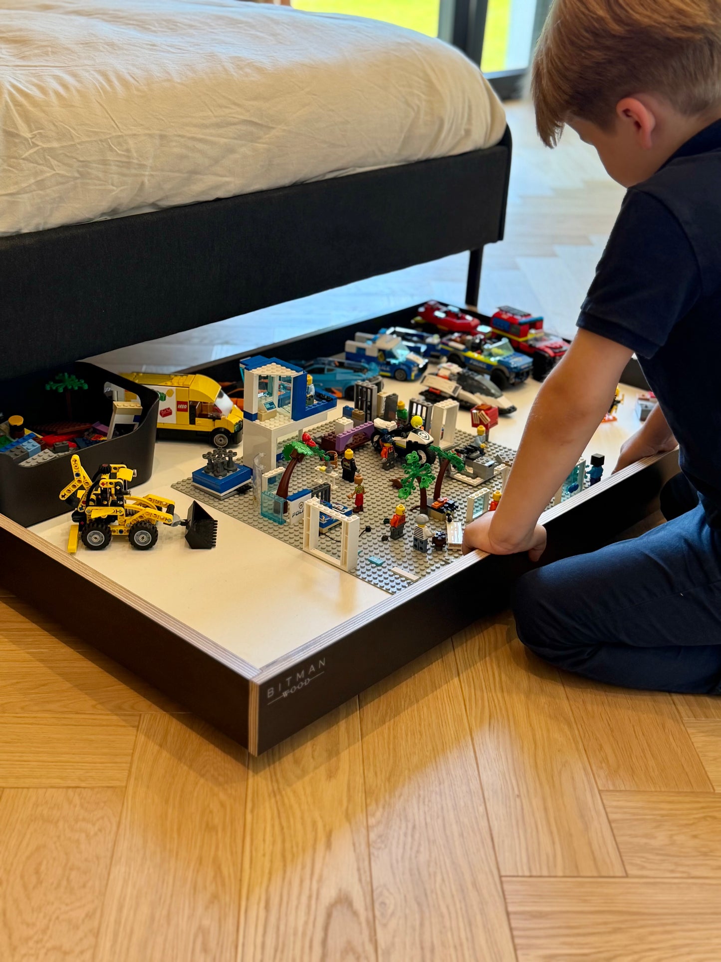 MOBILE PLAY TRAY• Black